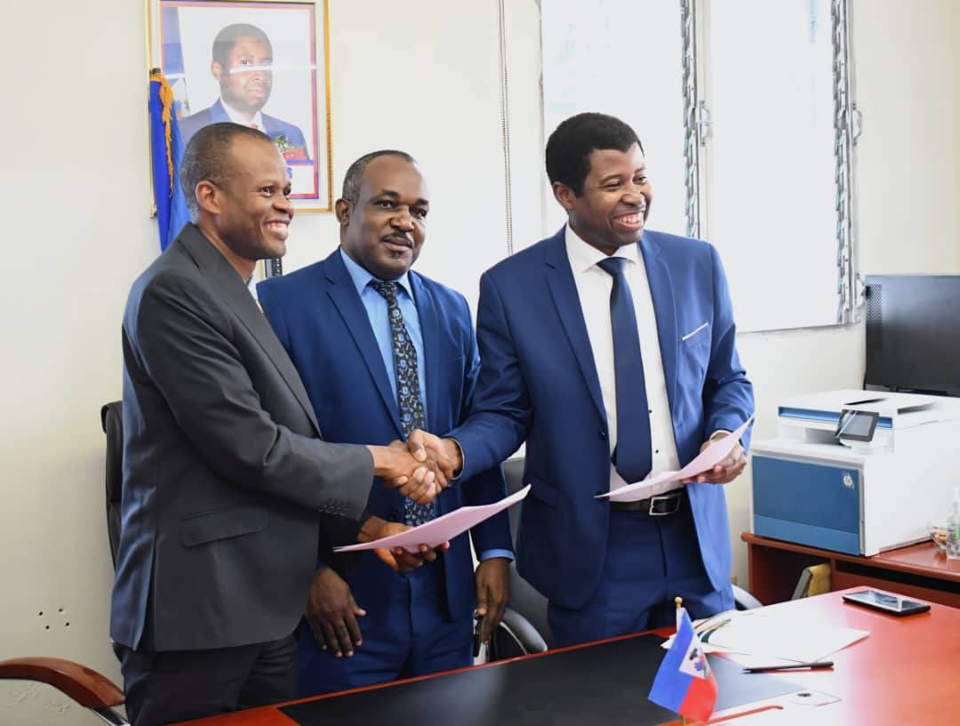 Signature d’un protocole d’accord entre l’OFATMA et l’Université d’Etat d’Haïti: vers une couverture d’assurance pour les étudiants de l’UEH
